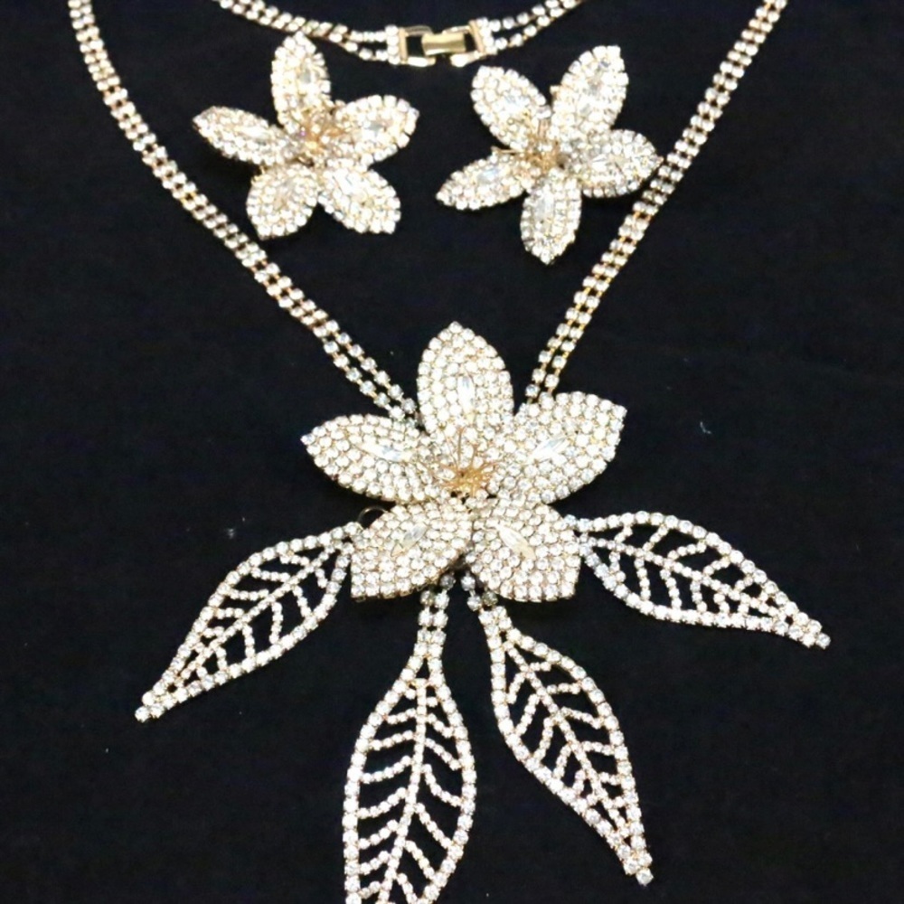 Kirks Folly ULTRA RARE Giant Flower leaf dangle necklace and matching earrings